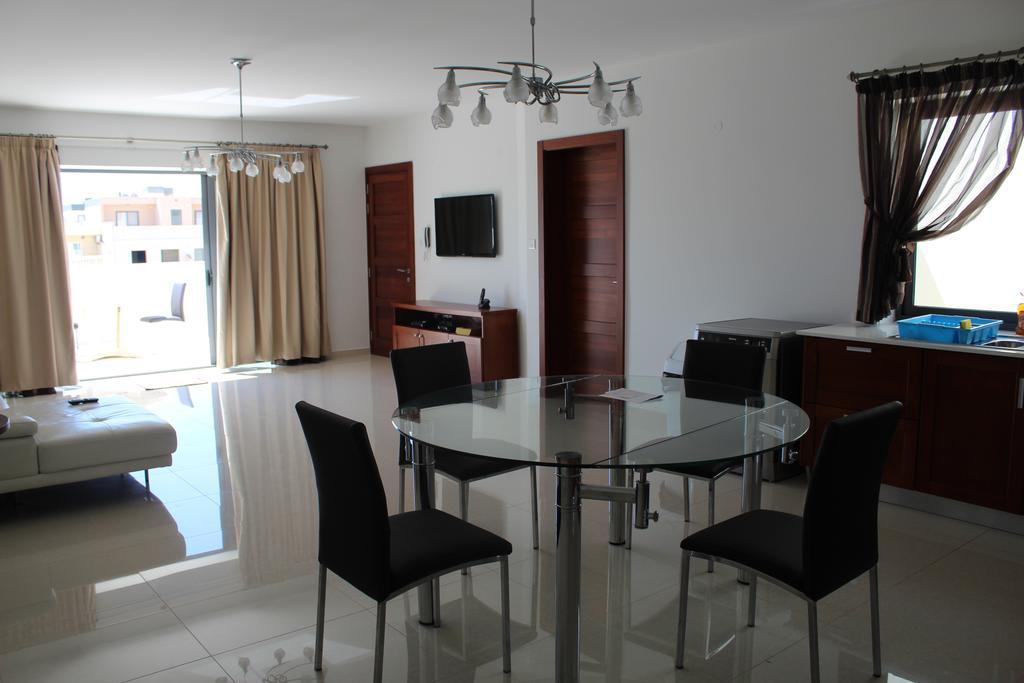 Aurora Apartment Mellieħa Exterior foto