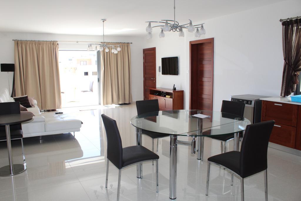 Aurora Apartment Mellieħa Exterior foto