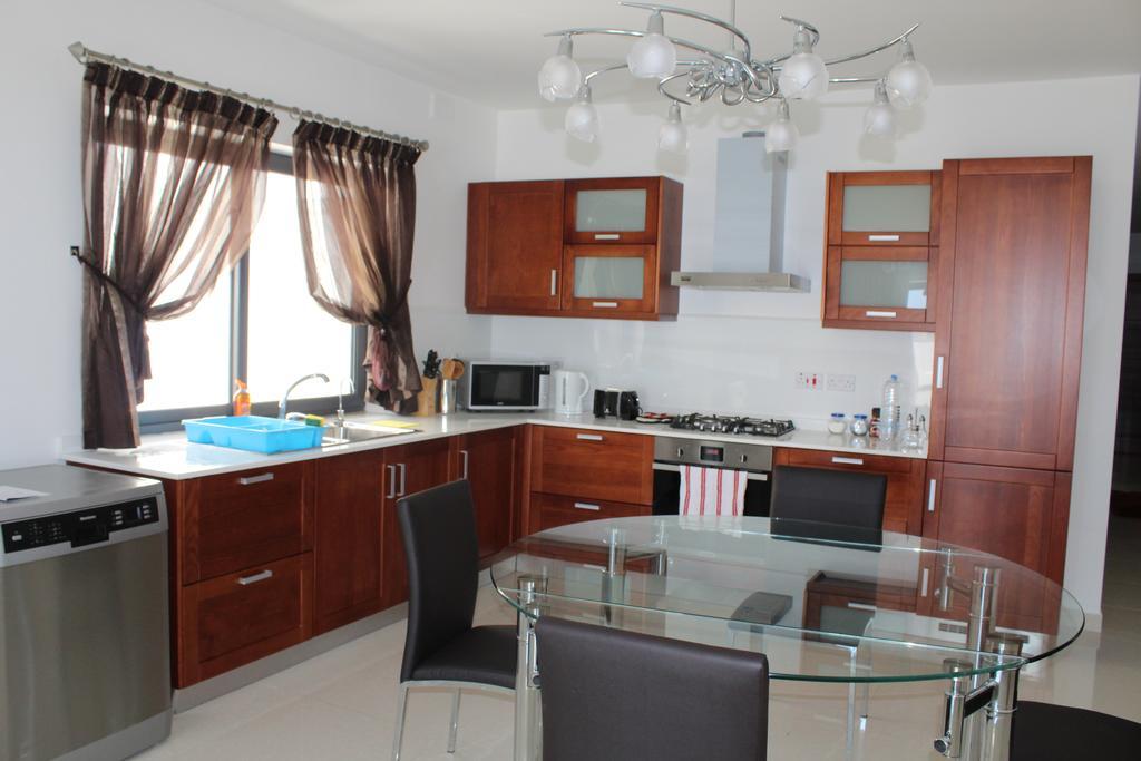 Aurora Apartment Mellieħa Exterior foto