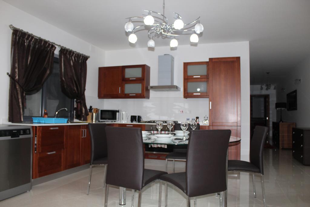 Aurora Apartment Mellieħa Exterior foto