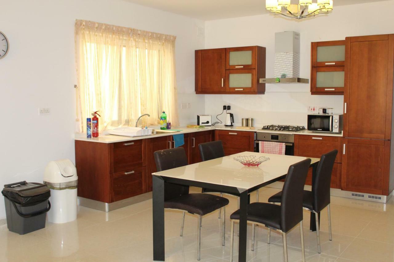 Aurora Apartment Mellieħa Exterior foto